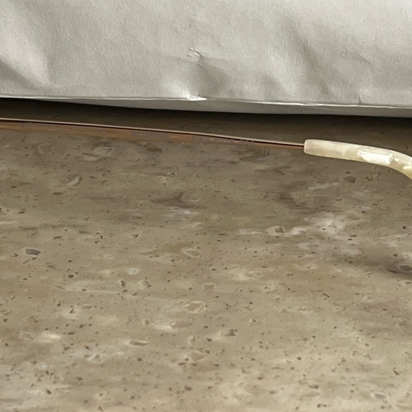 Kendall & Kylie SLOANE Brown Sunglasses - Picture 7 of 7